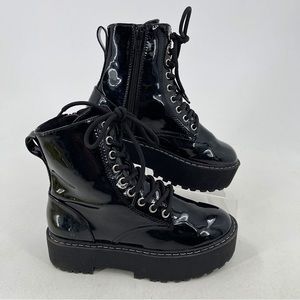 H&M: DIVIDED platform boots